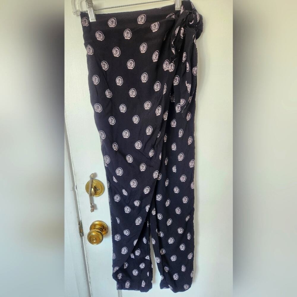 Urban outfitters Viscose Circle Swirl print pattern wrap pant  XSmall